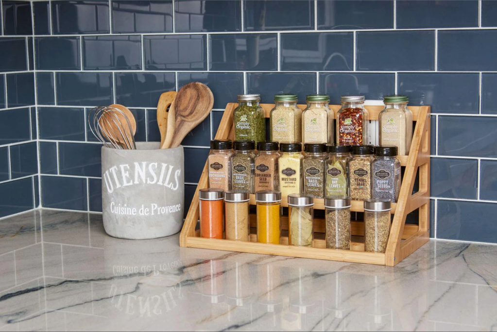 Conventional spice rack available through SpiceLuxe website.